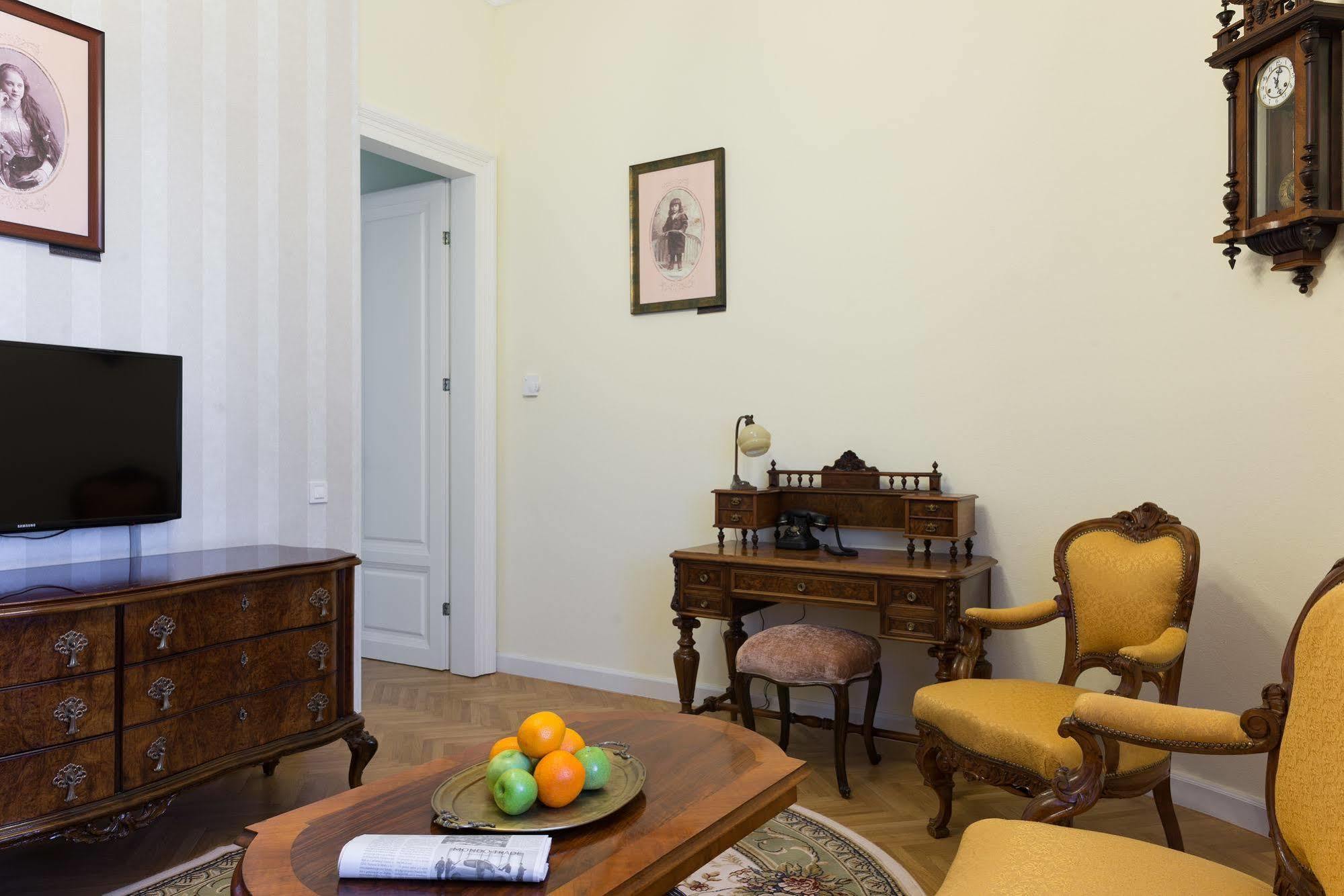 Târgu-Mureş Villa Csonka By Privo מראה חיצוני תמונה